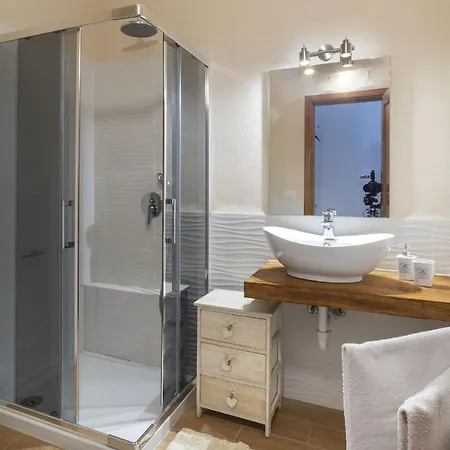 Casa Gli Ulivi Apartment *